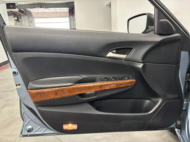 Photo of 2011 Celestial Blue Metallic Honda Accord