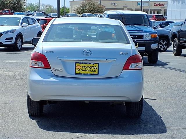 Photo of 2007 Silver Toyota Yaris
