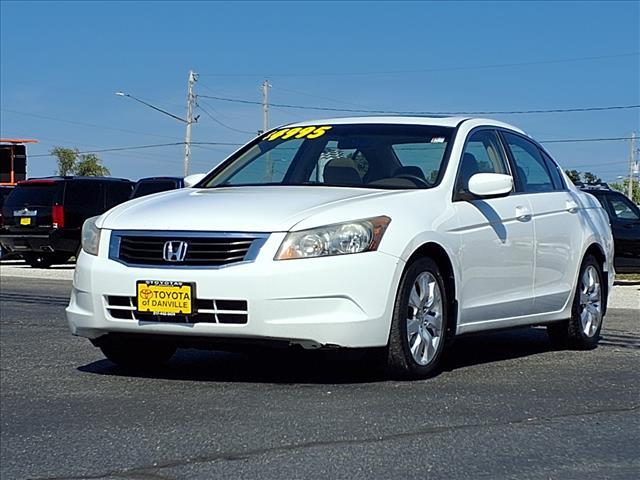 Photo of 2008 White Honda Accord
