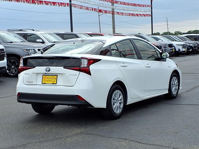 Photo of 2021 White Toyota Prius