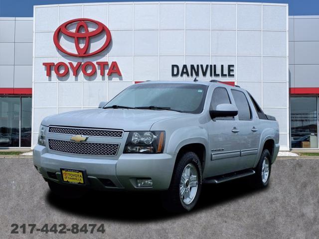 Photo of 2010 Silver Chevrolet Avalanche