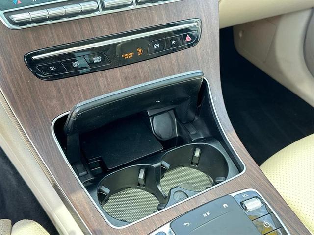 Photo of 2022 White Mercedes-Benz GLC 300