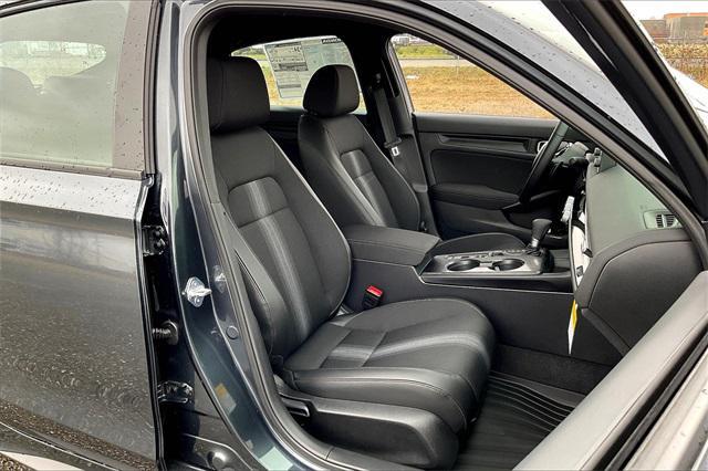 Photo of 2025 Meteorite Gray Metallic Honda Civic