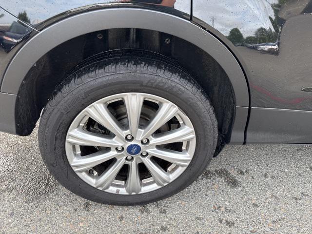 Photo of 2017 SHADOW BLACK Ford Escape