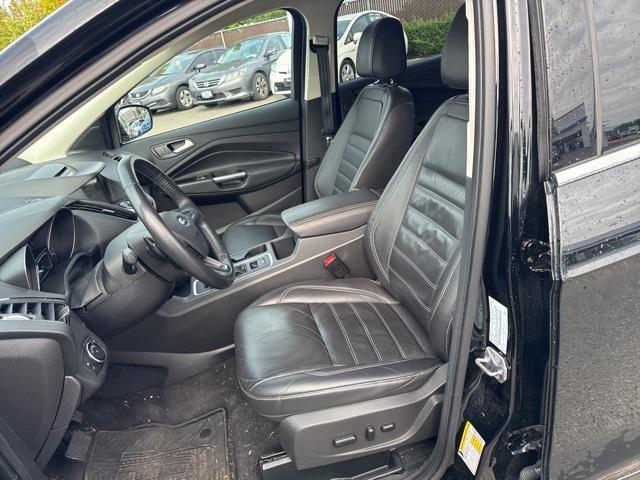 Photo of 2017 SHADOW BLACK Ford Escape