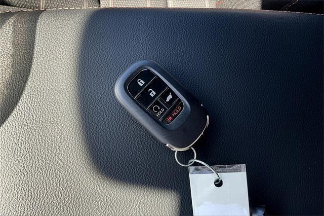 Photo of 2026 Urban Gray Pearl Honda CR-V Hybrid
