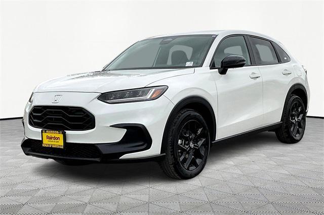 Photo of 2025 Platinum White Pearl Honda HR-V