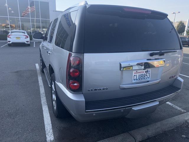Photo of 2013 Quicksilver Metallic GMC Yukon
