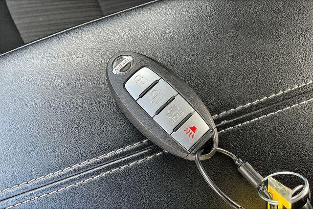 Photo of 2023 Electric Blue Metallic Nissan Sentra