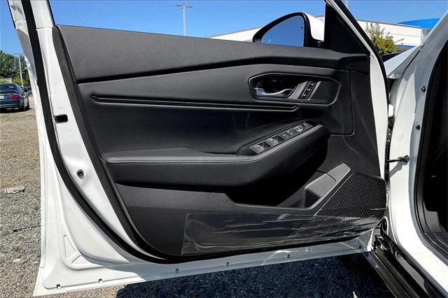 Photo of 2025 Platinum White Pearl Honda Accord Hybrid