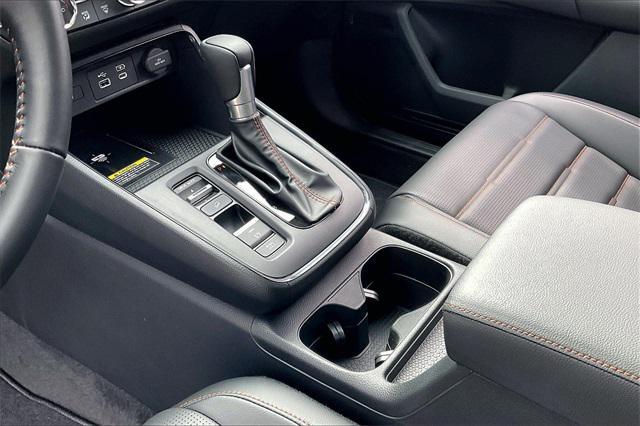 Photo of 2025 Platinum White Pearl Honda CR-V Hybrid