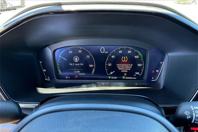 Photo of 2026 Urban Gray Pearl Honda CR-V Hybrid