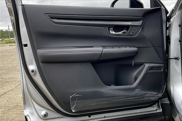 Photo of 2025 Solar Silver Metallic Honda CR-V Hybrid