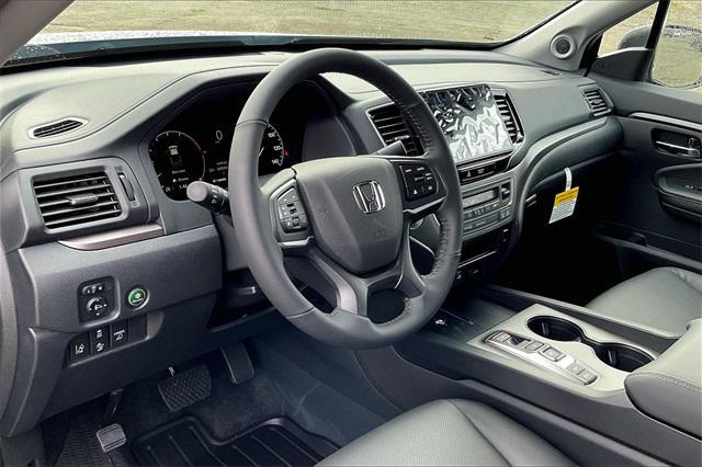 Photo of 2025 Sonic Gray Pearl Honda Ridgeline