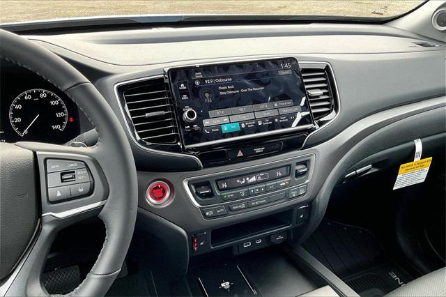 Photo of 2025 Sonic Gray Pearl Honda Ridgeline