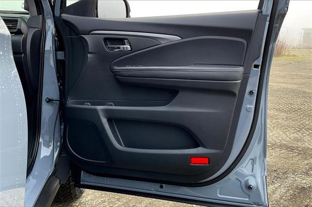 Photo of 2025 Sonic Gray Pearl Honda Ridgeline