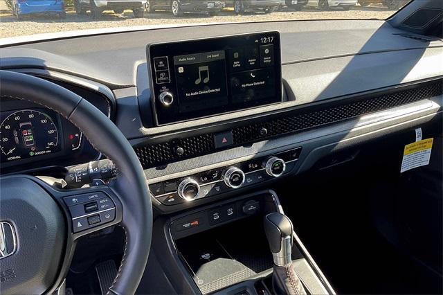 Photo of 2026 Platinum White Pearl Honda CR-V Hybrid