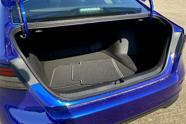 Photo of 2025 Still Night Pearl Honda Accord Hybrid