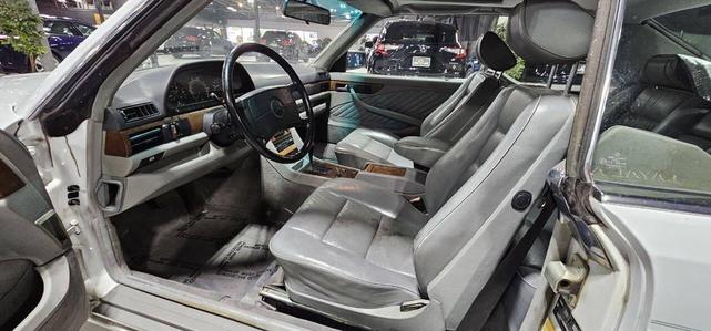 Photo of 1989 White Mercedes-Benz S-Class