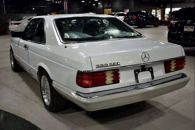 Photo of 1989 White Mercedes-Benz S-Class