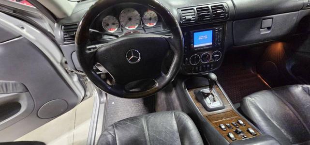 Photo of 2000 Brilliant Silver Metallic Mercedes-Benz M-Class