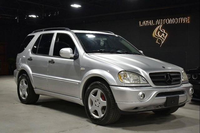 Photo of 2000 Brilliant Silver Metallic Mercedes-Benz M-Class