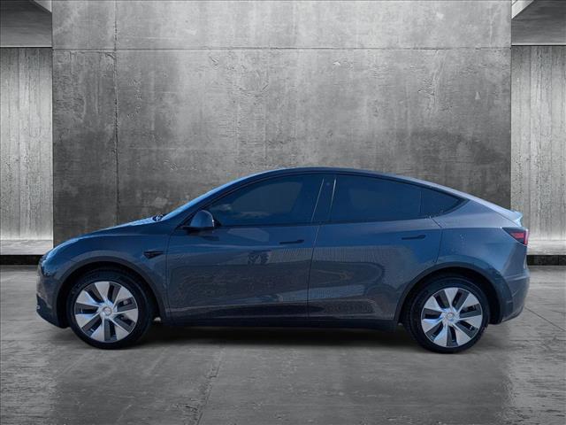 Photo of 2023 Midnight Silver Metallic Tesla Model Y