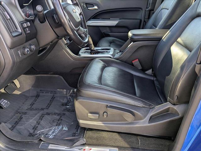 Photo of 2018 Kinetic Blue Metallic Chevrolet Colorado