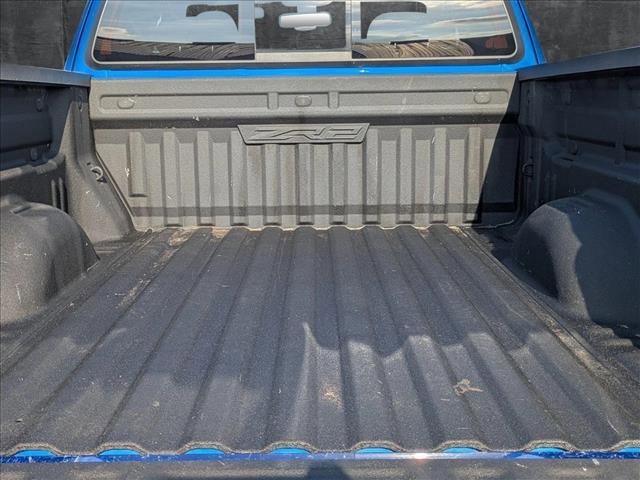 Photo of 2018 Kinetic Blue Metallic Chevrolet Colorado