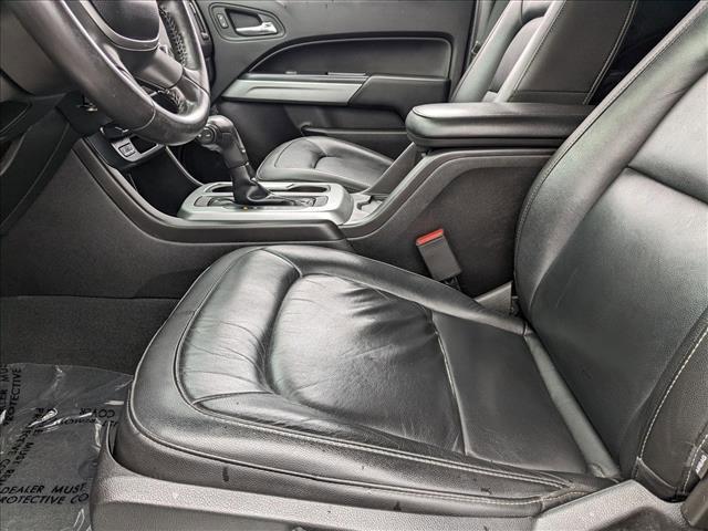 Photo of 2019 Summit White Chevrolet Colorado