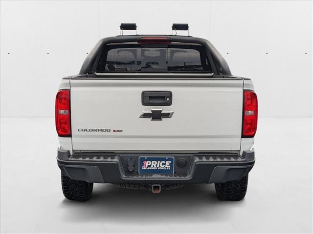 Photo of 2019 Summit White Chevrolet Colorado