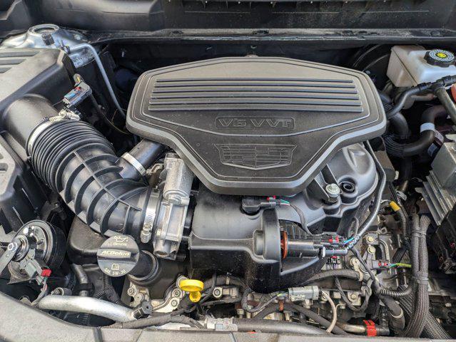 Photo of 2025 Argent Silver Metallic Cadillac XT5