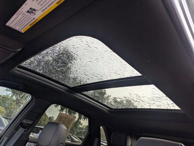 Photo of 2025 Argent Silver Metallic Cadillac XT5