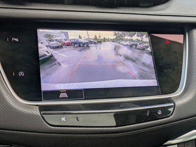 Photo of 2025 Argent Silver Metallic Cadillac XT5