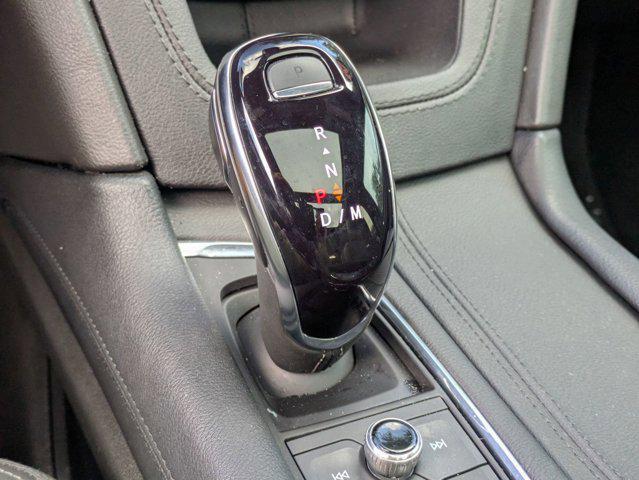 Photo of 2025 Argent Silver Metallic Cadillac XT5