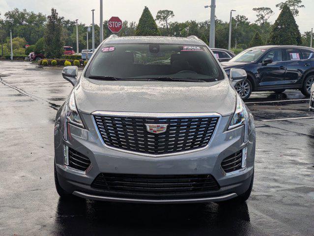 Photo of 2025 Argent Silver Metallic Cadillac XT5