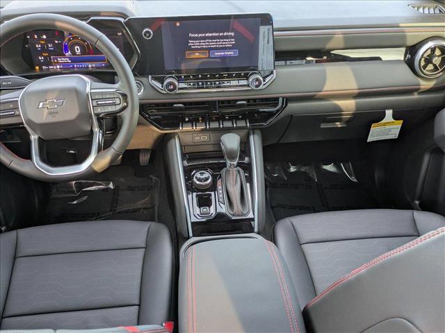 Photo of 2025 Snowdrift Metallic Chevrolet Colorado