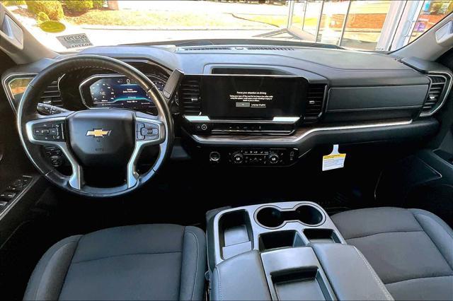 Photo of 2022 Silver Ice Metallic Chevrolet Silverado 1500