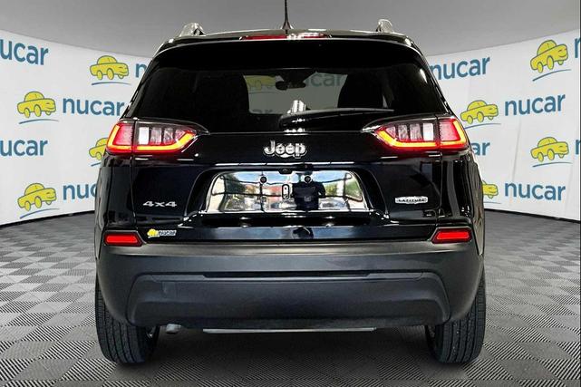 Photo of 2021 Diamond Black Crystal Pearlcoat Jeep Cherokee