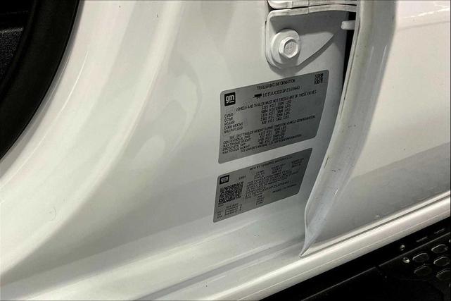 Photo of 2023 Summit White GMC Sierra 1500
