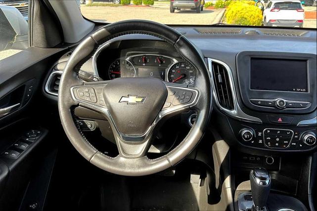 Photo of 2020 Silver Ice Metallic Chevrolet Equinox