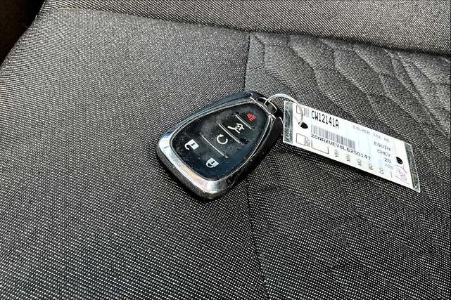 Photo of 2020 Silver Ice Metallic Chevrolet Equinox
