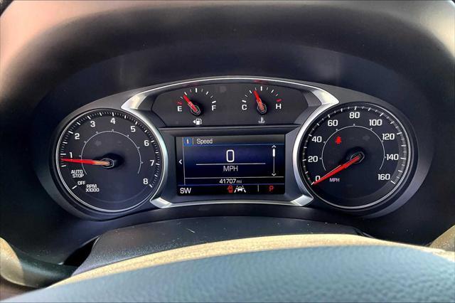 Photo of 2022 Summit White GMC Terrain