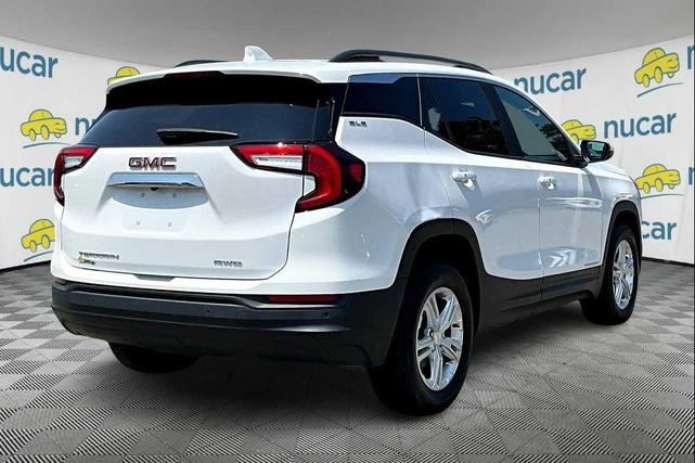 Photo of 2022 Summit White GMC Terrain