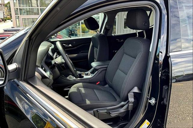Photo of 2022 Ebony Twilight Metallic GMC Acadia