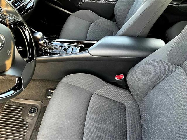 Photo of 2019 Blue Eclipse Metallic Toyota C-HR