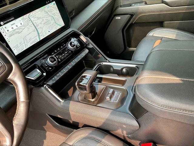 Photo of 2023 Summit White GMC Sierra 1500