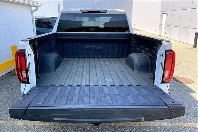 Photo of 2023 Summit White GMC Sierra 1500