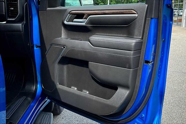 Photo of 2022 Dynamic Blue Metallic GMC Sierra 1500