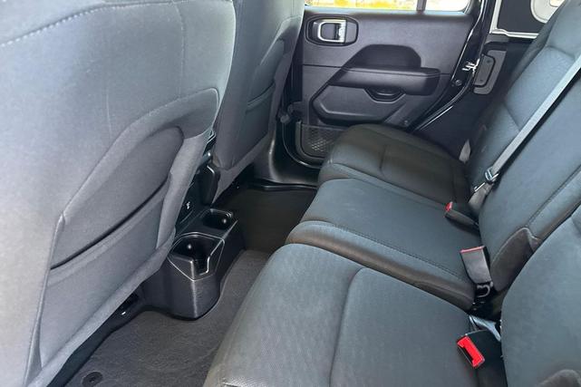 Photo of 2020 Black Clearcoat Jeep Wrangler Unlimited